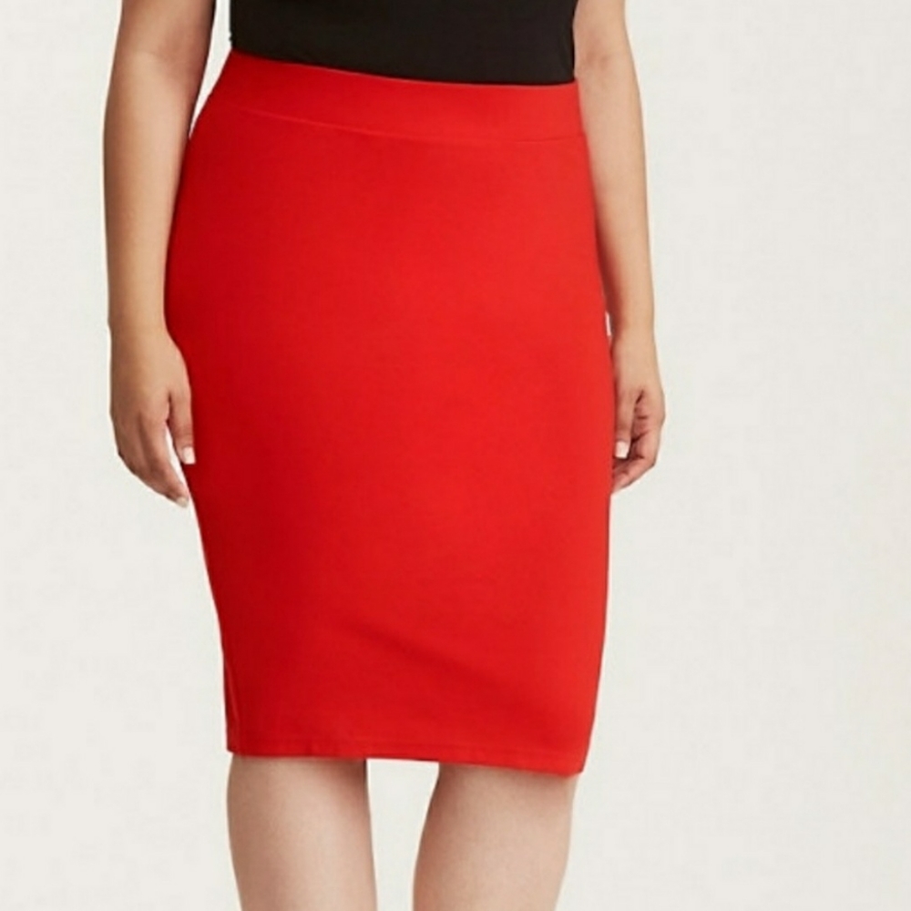 TORRID red Pencil style skirt